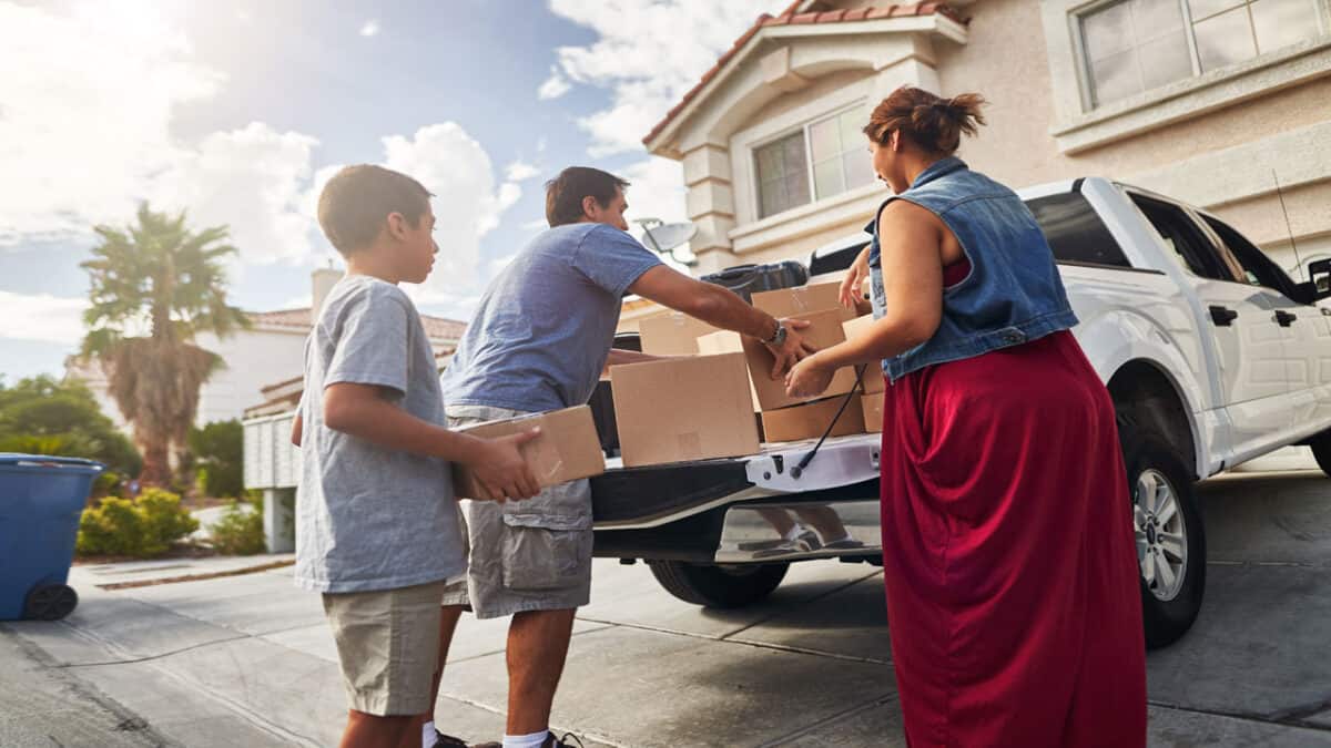 using pickup truck to move
