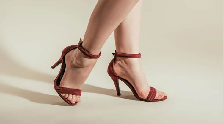 how to sell feet pics