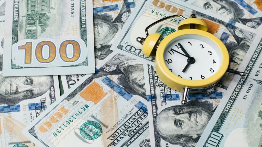 30 an Hour is How Much a Year Calculating Your Annual Salary Money Smart Guides