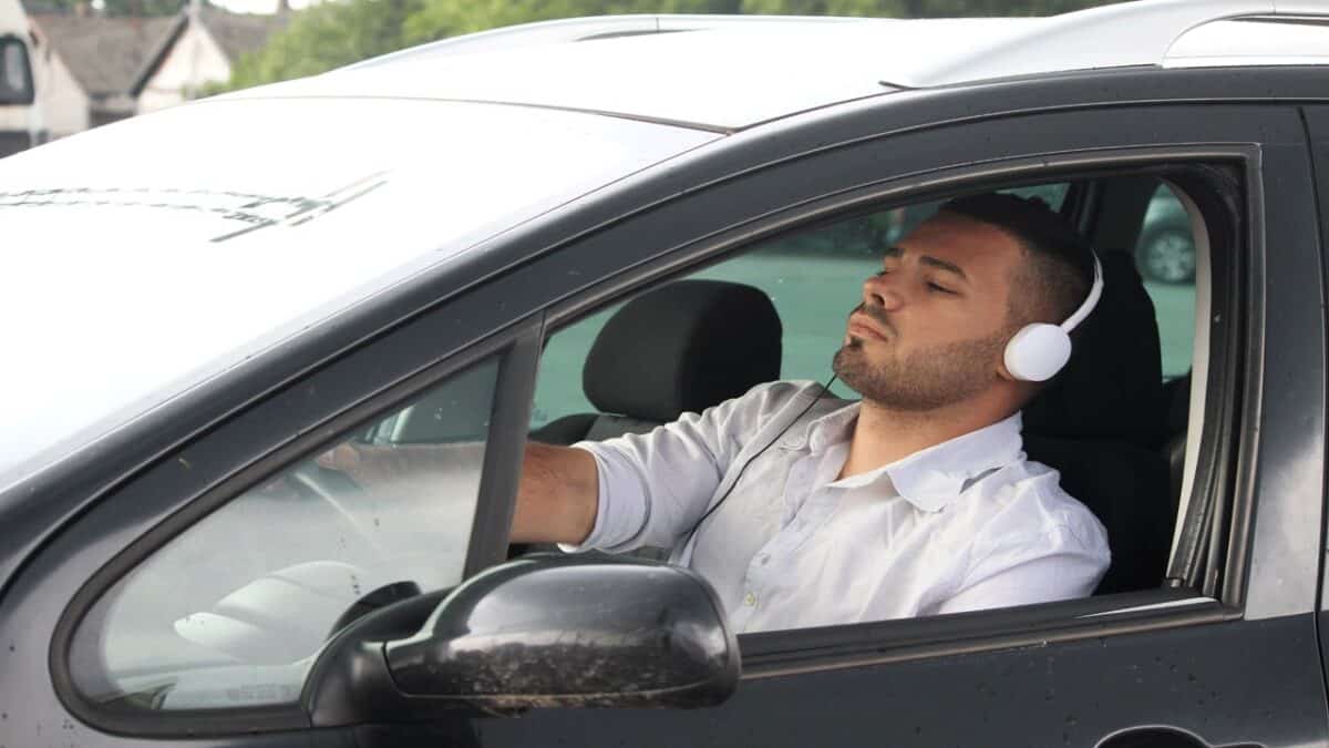 driver-headphones